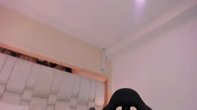 Alice_Barker webcam