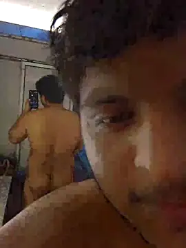 Kira_1413 webcam