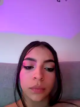 TaylorGreys webcam