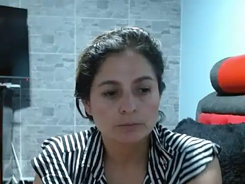 linda-mature43 webcam