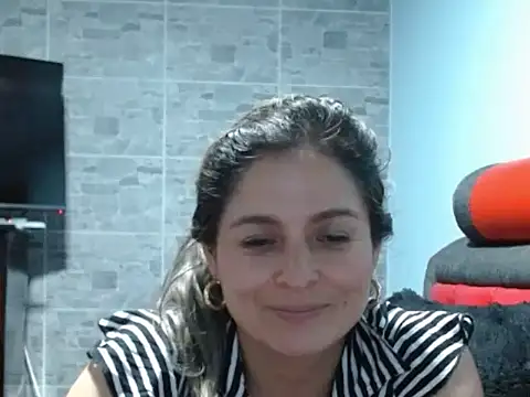 linda-mature43 webcam