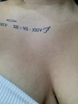 Izza_Sweet webcam