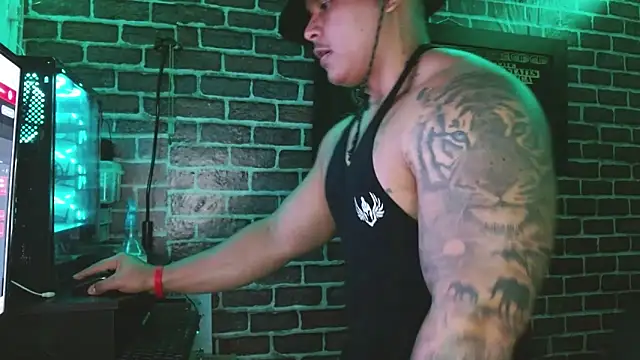 jordan_black_bicock_ webcam
