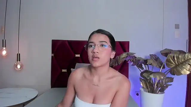 LeaahCarter webcam