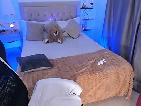 ZoeEmerson webcam