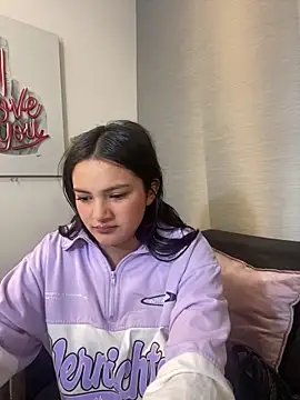 Live sex cam of Cami18_pinkk