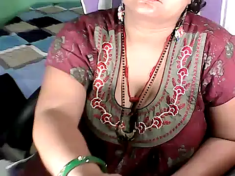 NISHA_JAAN01 webcam