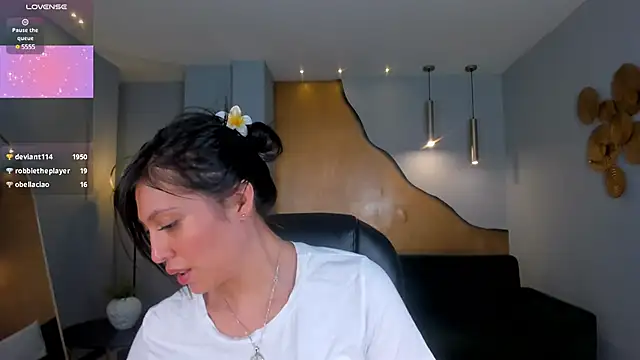nude chat IrinaPortman