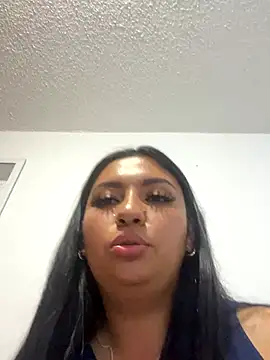 Issa_Santana webcam