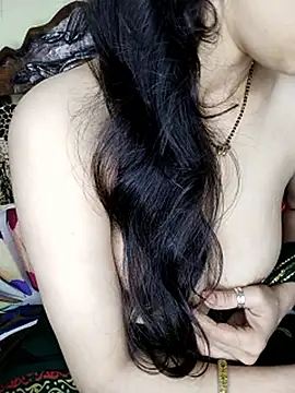Fair-magic-woman webcam