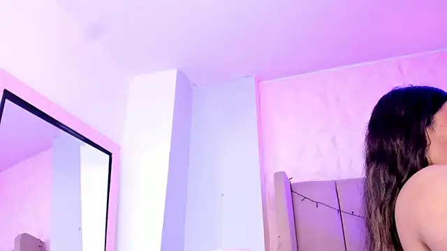 MollyBigBoobs12 webcam