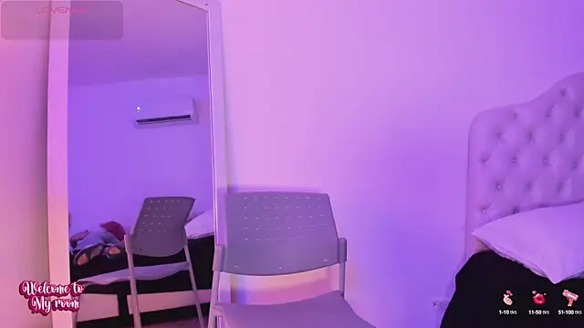 AbellaFox_ webcam