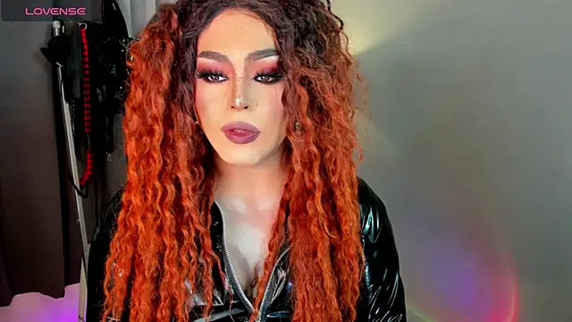 DominaAurumXXX webcam
