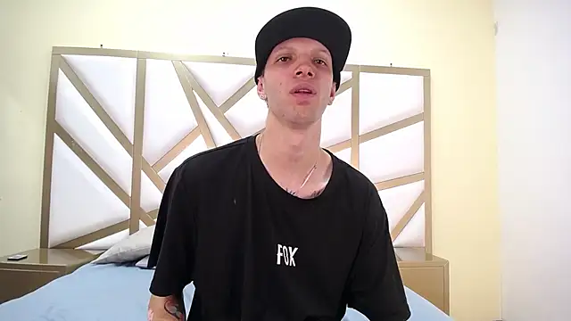EmilyandMarcus webcam