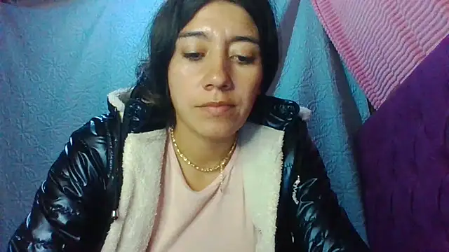 Madow_Lu webcam