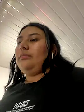 Nicky-222 webcam