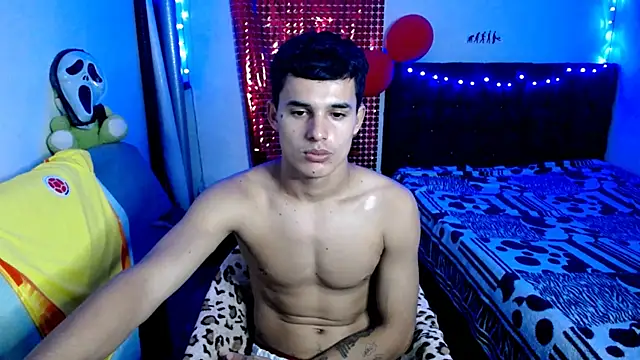 freddy_romas webcam
