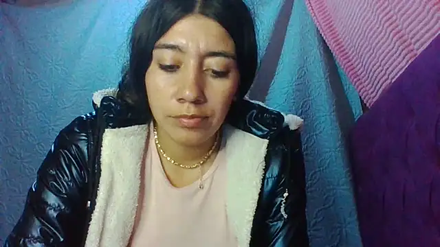 Madow_Lu webcam