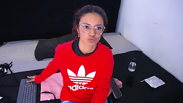 Lola_Vecassalt webcam