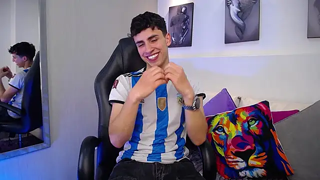 AdrianRinaldi webcam