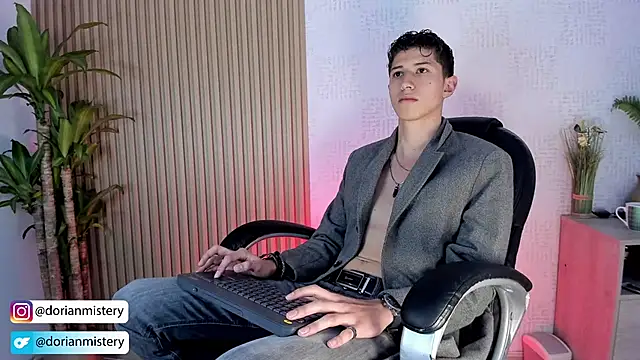 Dorianmistery2322_ webcam