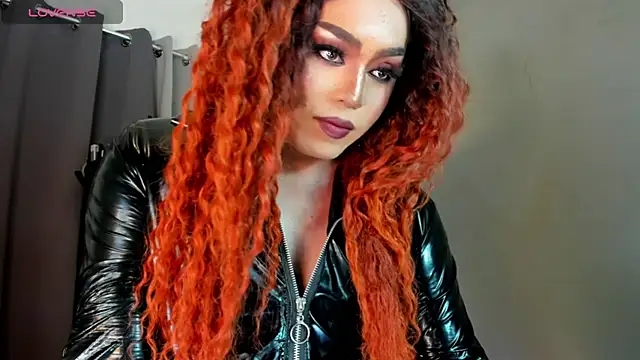 DominaAurumXXX webcam
