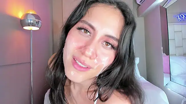VioletthaRous webcam