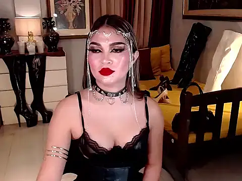 QUEENATHENNA webcam