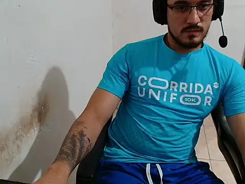 Leonino231 webcam