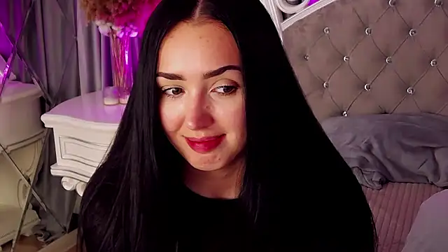 KimKhallifa webcam