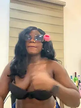 Sweetbootty from StripChat is Freechat