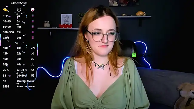 luna_berryy webcam