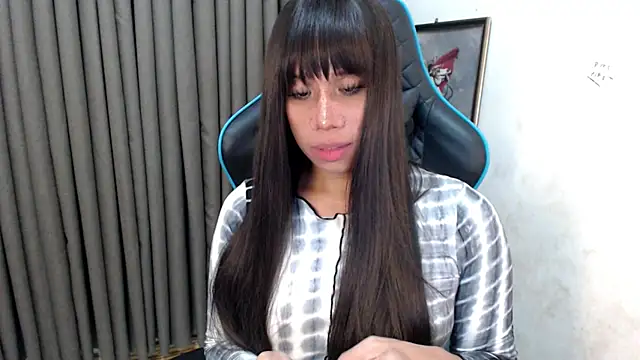 _heartofasia_ webcam
