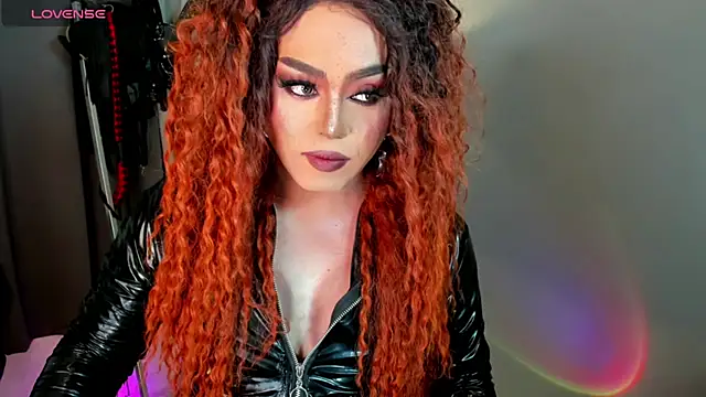 DominaAurumXXX webcam