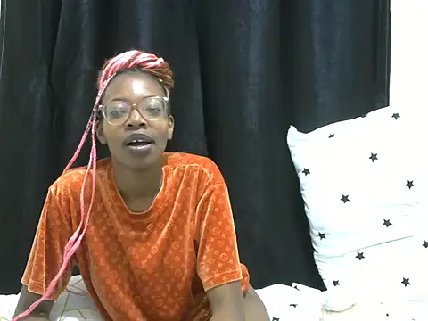 Pretty_brownskinn webcam