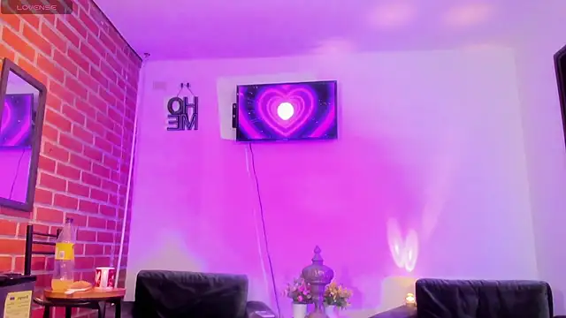 Girl_on_fire_ts webcam
