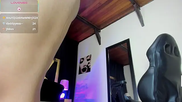 EmiliWilliams webcam