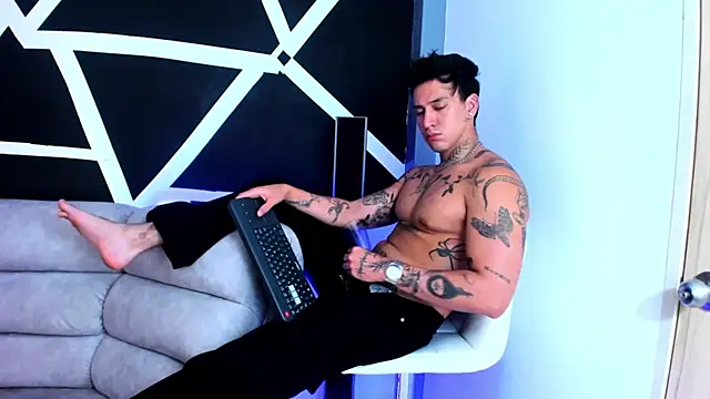 JUSTIN_FULLER1 webcam