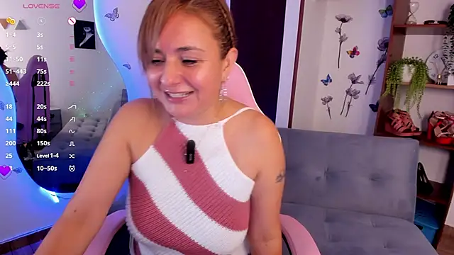 luciamature_ webcam