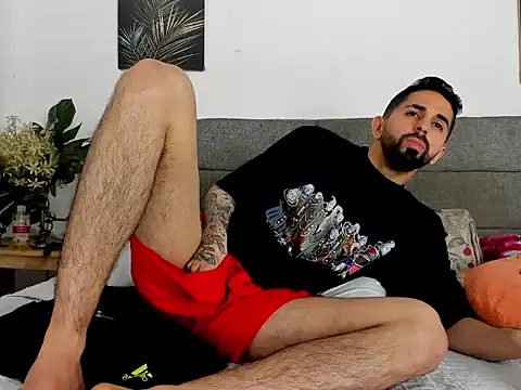 giannis090 webcam