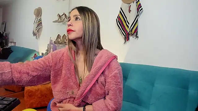 Victoria_Jonness webcam