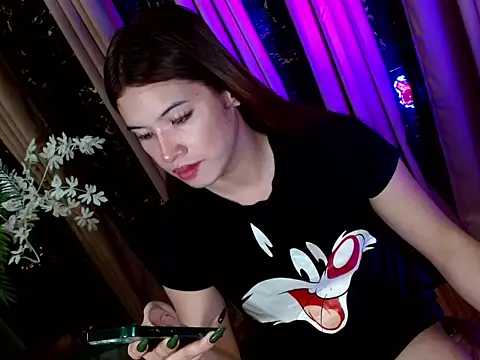 Queen_kendalx19 webcam