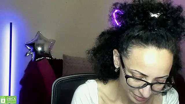 Arianasweety23 webcam