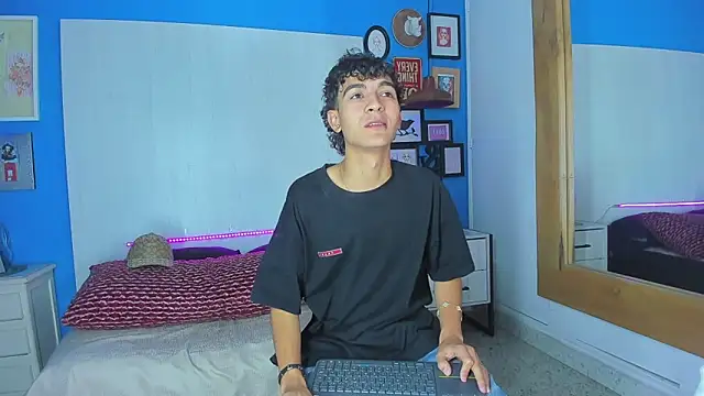 Sam_Cute3 webcam