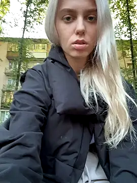 AnikaBest webcam