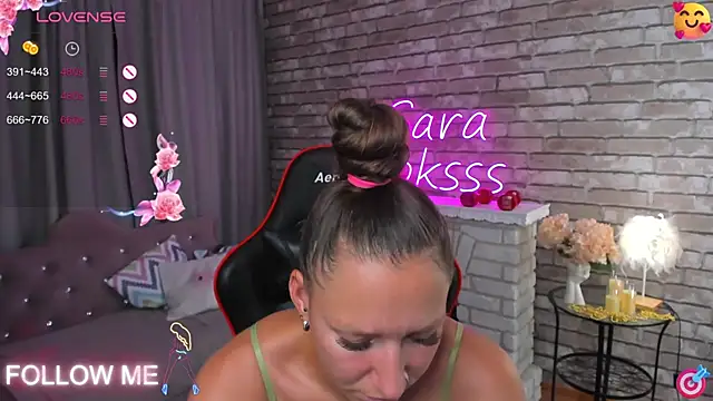 SarahCoksss webcam
