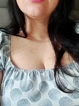 ErikaVlovely webcam