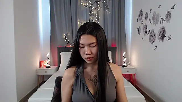 LunaPurrr webcam