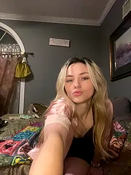 maddybabyxoxo webcam