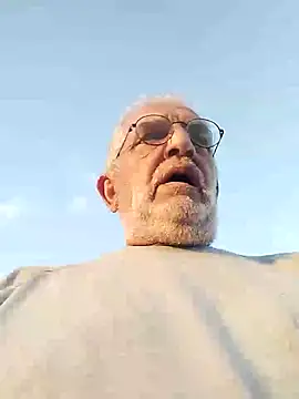 coolbrady17 webcam